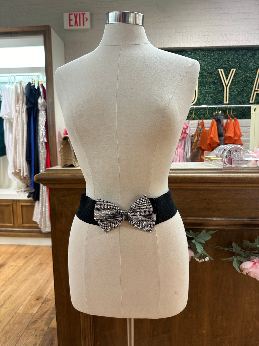 Rhinestone bow belt – Royal Boutique - Main Image